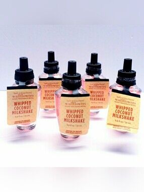 Bath & Body Works WHIPPED COCONUT MILKSHAKE Wallflowers Home Refill (5 pcs)
